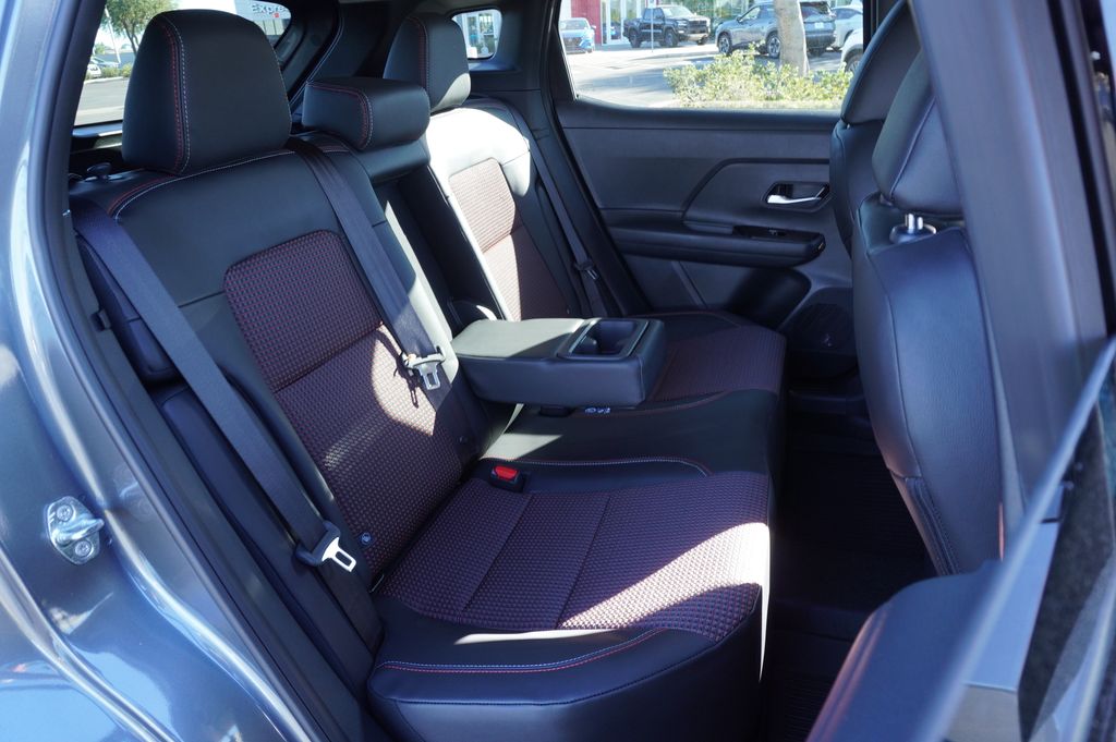 2026 Nissan KICKS SR - Photo 9