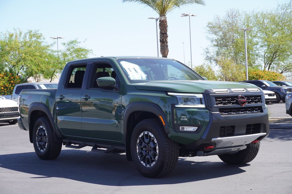 2025 Nissan Frontier PRO-4X photo 4