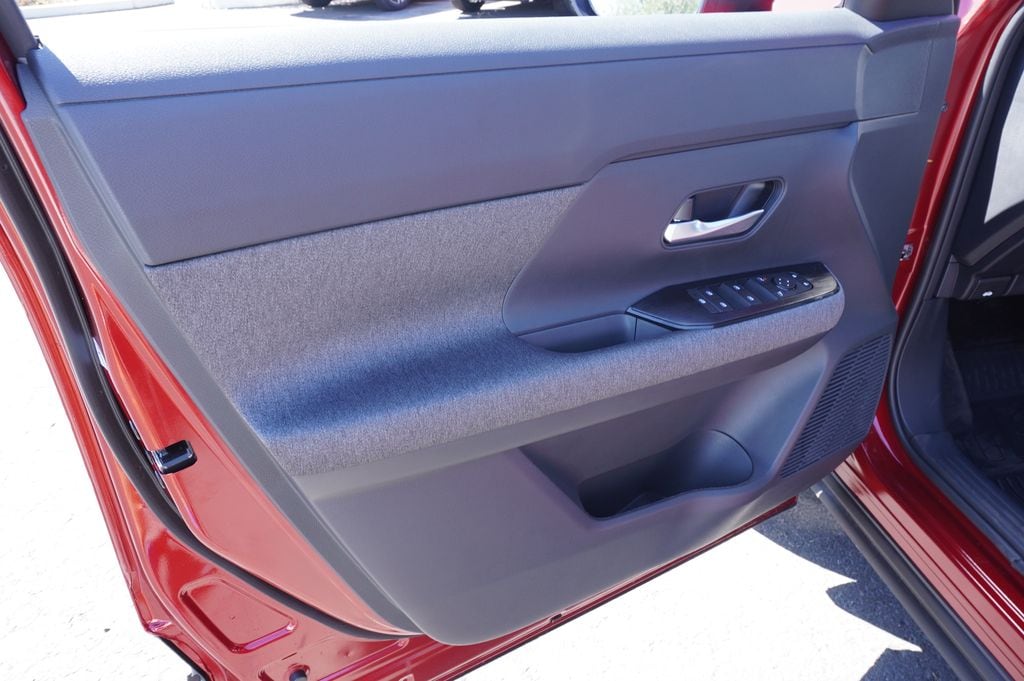 2026 Nissan KICKS SV - Photo 14