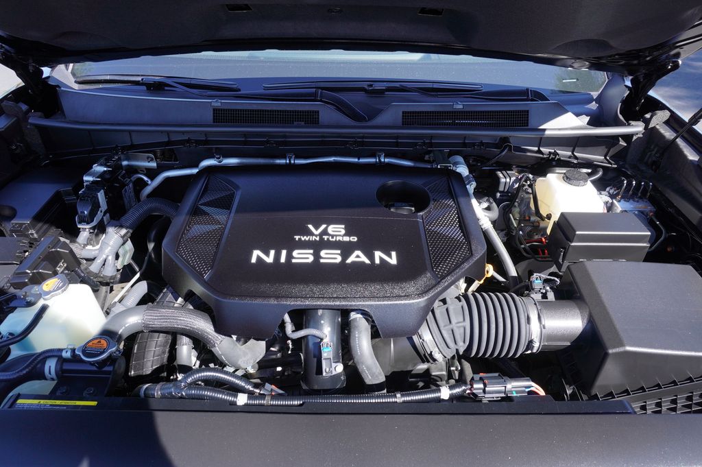 2026 Nissan Armada SV - Photo 7