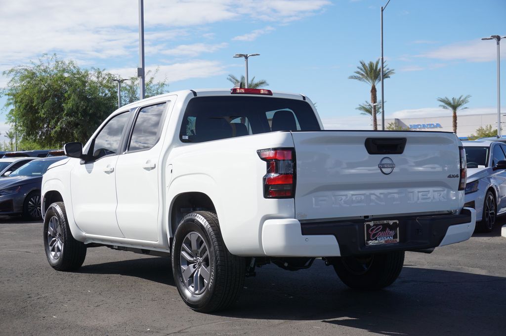 2025 Nissan Frontier SV photo 2