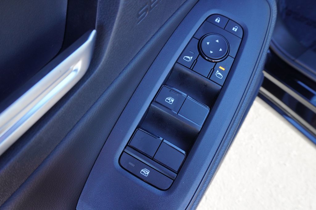 2026 Nissan Sentra SV - Photo 15