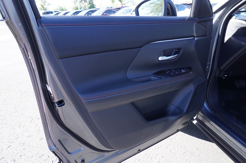 2026 Nissan KICKS SR - Photo 14
