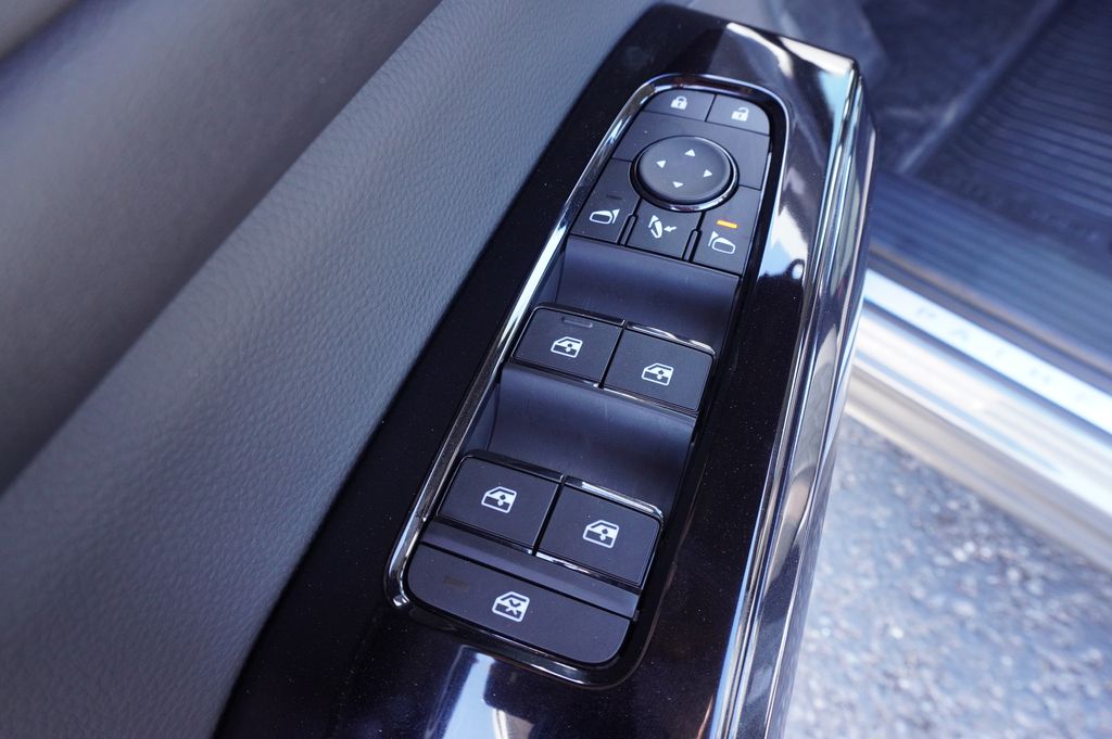 2026 Nissan Pathfinder Platinum - Photo 17