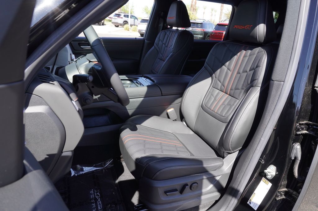 2026 Nissan Armada PRO-4X - Photo 13