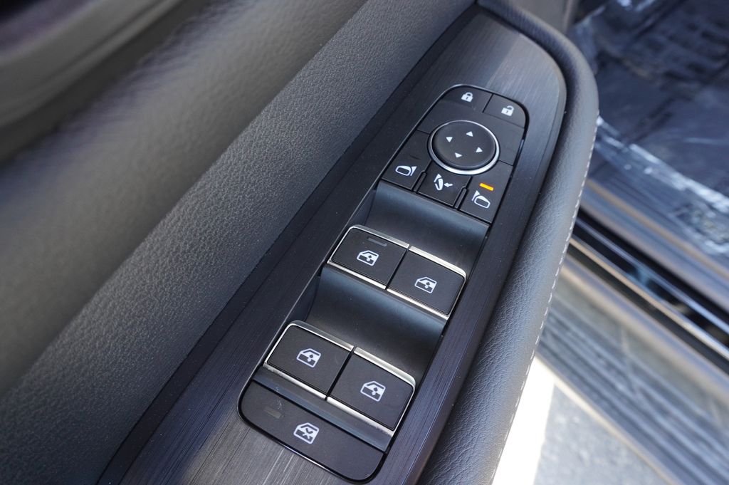 2026 Nissan Armada PRO-4X - Photo 15