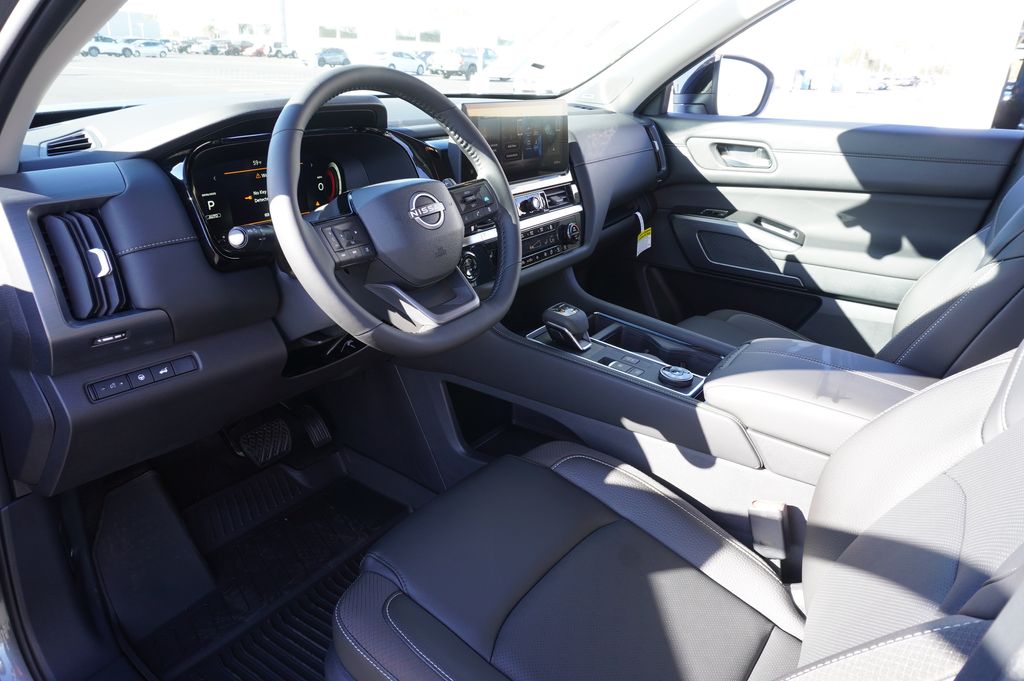 2026 Nissan Pathfinder SL - Photo 18