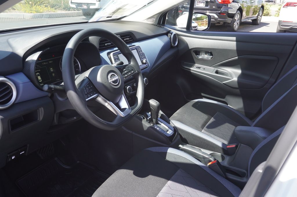 2025 Nissan Versa Sedan SV - Photo 16