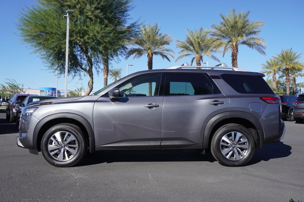New 2025 Nissan Pathfinder SL SUV