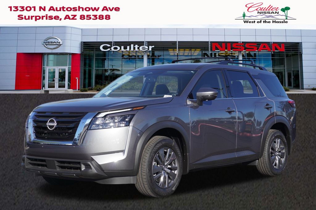 2025 Nissan Pathfinder SV's photo