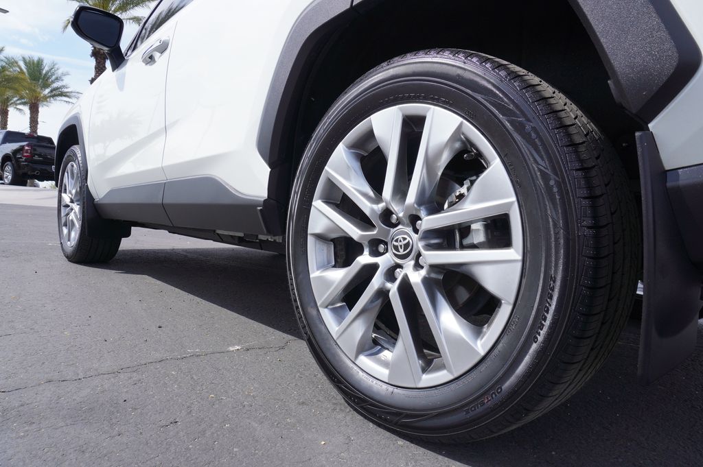 2022 Toyota RAV4 Limited - Photo 6