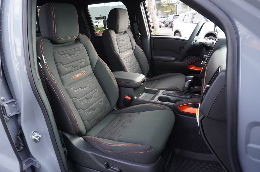2026 Nissan Frontier PRO-X - Photo 13