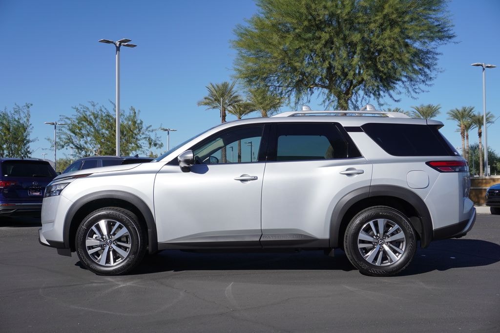New 2025 Nissan Pathfinder SL SUV