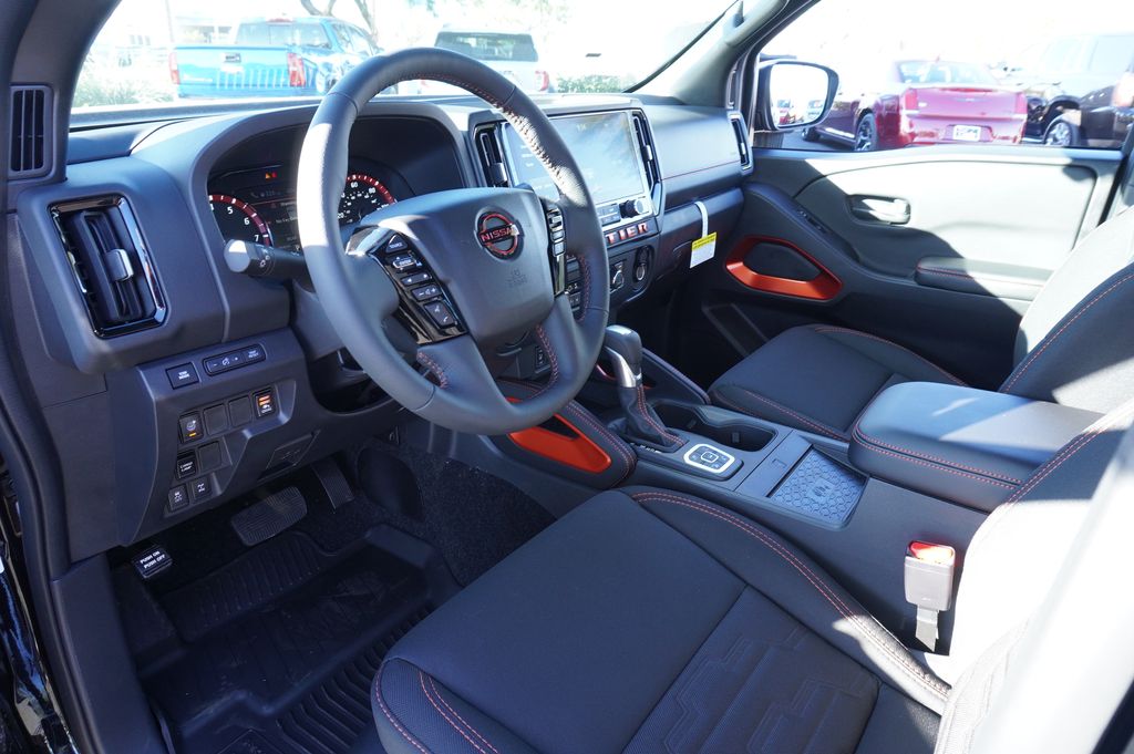 2026 Nissan Frontier PRO-4X - Photo 17