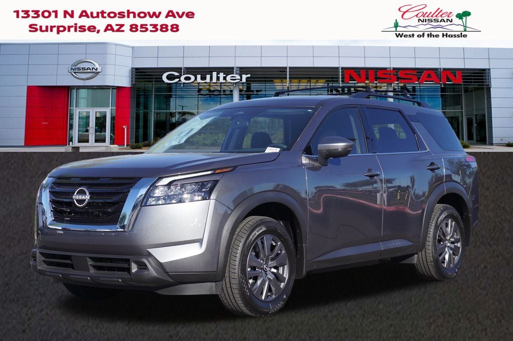 2025 Nissan Pathfinder SV's photo