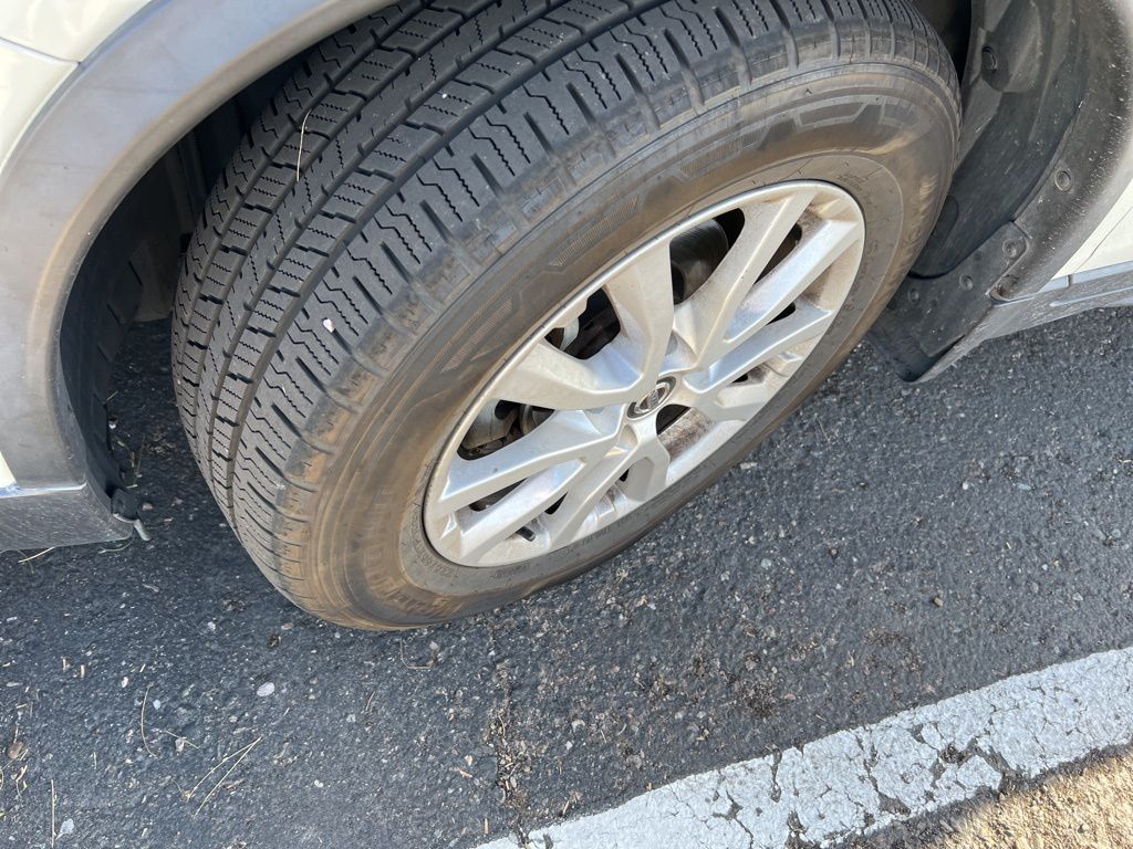 Certified 2018 Nissan Rogue SV with VIN 5N1AT2MT6JC796664 for sale in Surprise, AZ