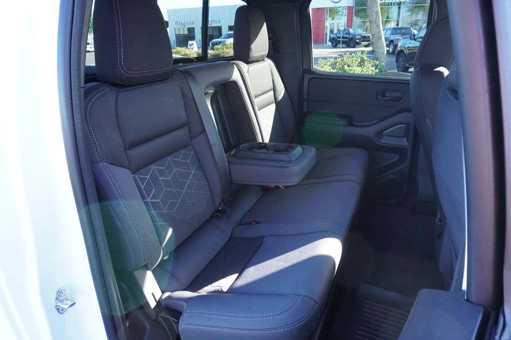 2026 Nissan Frontier SV - Photo 10