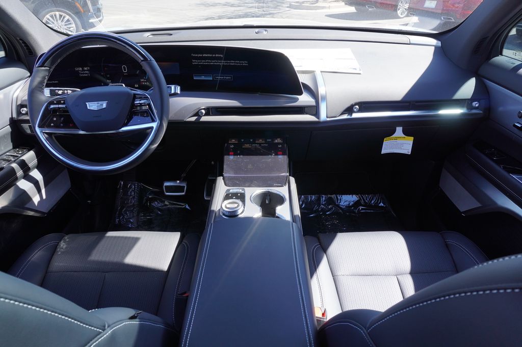 2026 Cadillac VISTIQ Luxury - Photo 13