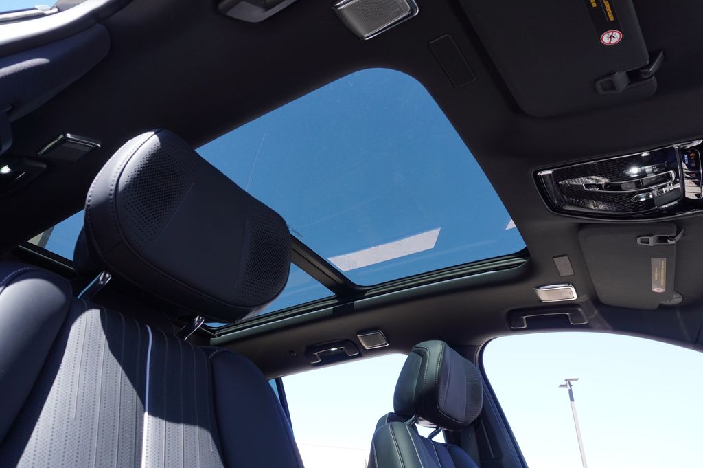 2026 Cadillac VISTIQ Luxury - Photo 15
