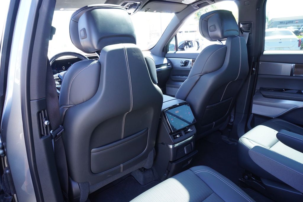 2026 Cadillac VISTIQ Luxury - Photo 12
