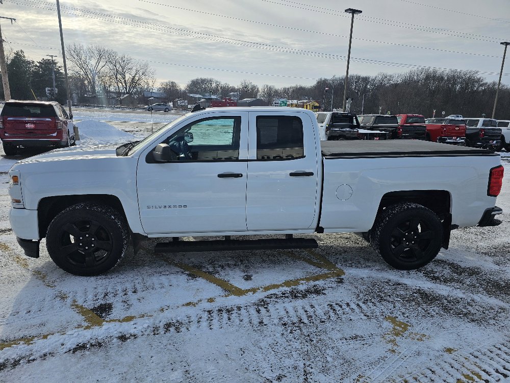 Used 2018 Chevrolet Silverado 1500 Custom with VIN 1GCVKPEC9JZ216955 for sale in Annandale, Minnesota