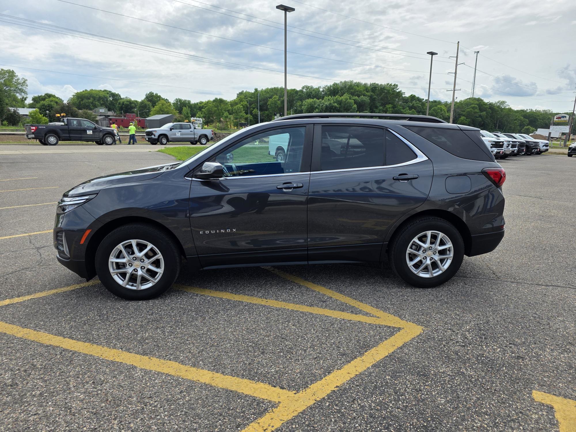 Used 2022 Chevrolet Equinox LT with VIN 3GNAXUEV0NS191468 for sale in Annandale, Minnesota