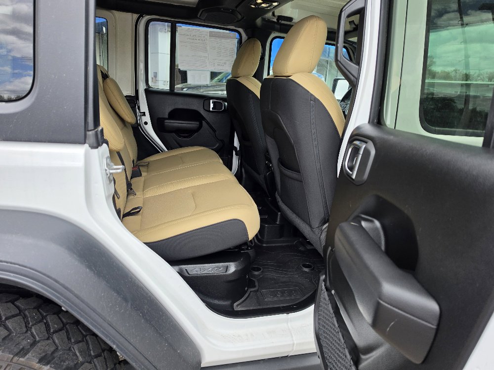 2023 Jeep Wrangler 4xe Willys 4XE - Photo 13