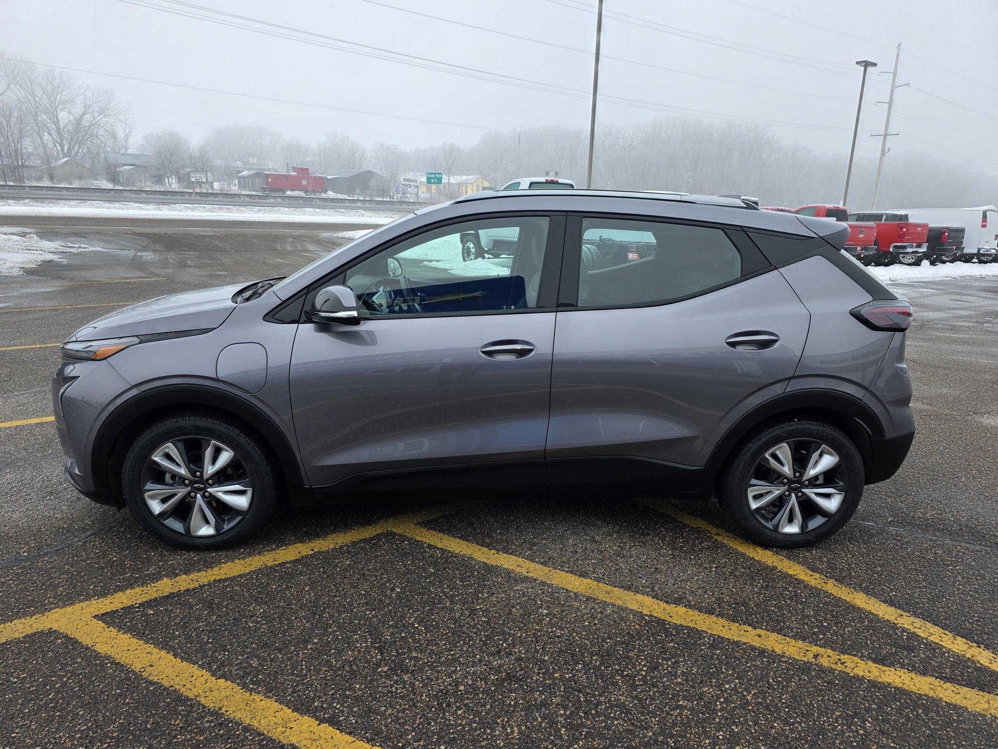 Used 2023 Chevrolet Bolt EUV LT with VIN 1G1FY6S06P4205465 for sale in Annandale, MN