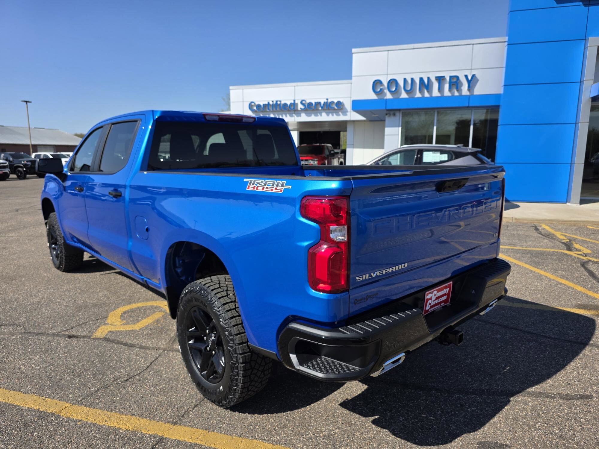 2025 Chevrolet Silverado 1500 LT Trail Boss photo 4