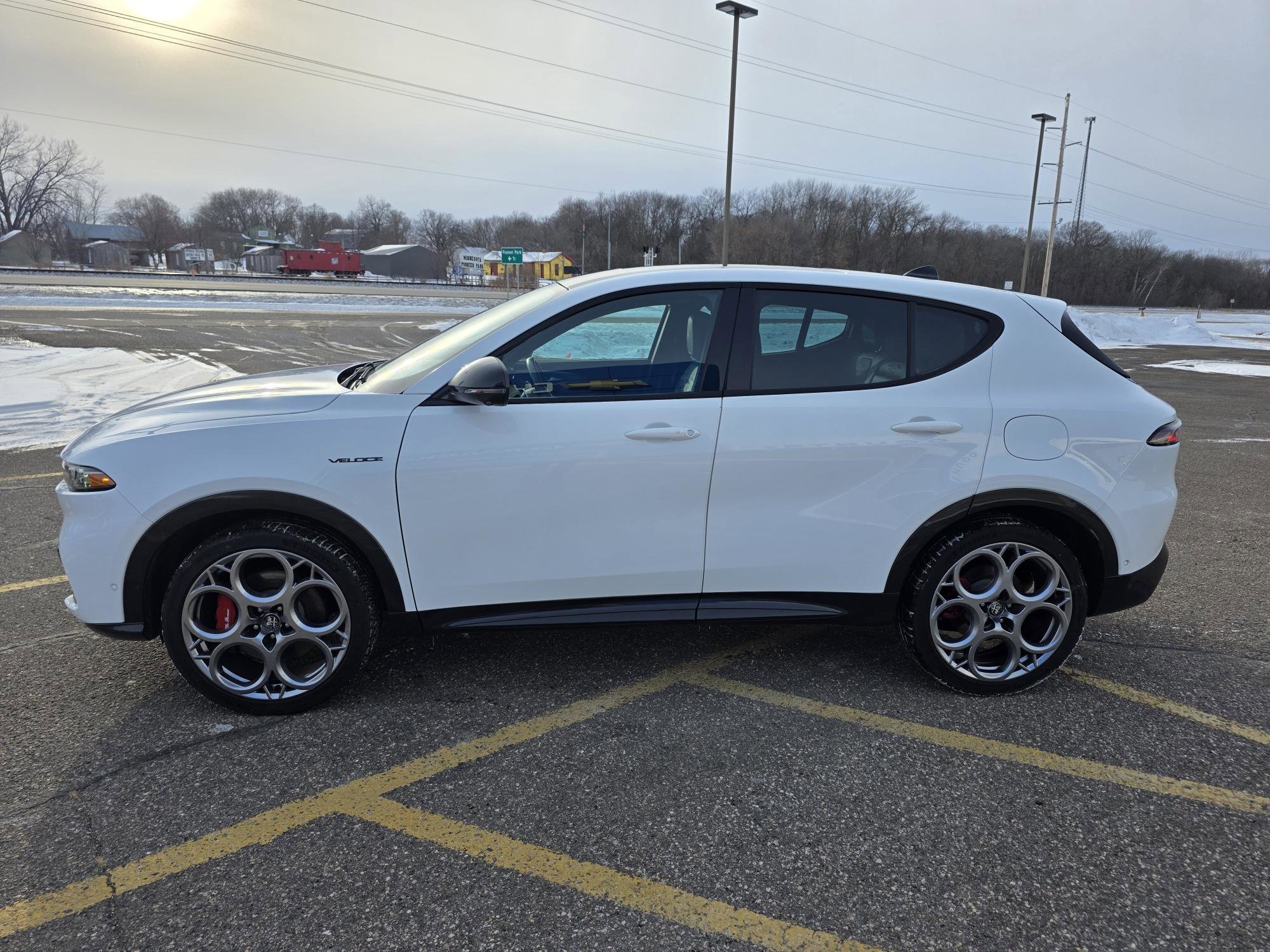 Used 2024 Alfa Romeo Tonale Veloce with VIN ZASPATDW2R3046621 for sale in Annandale, Minnesota