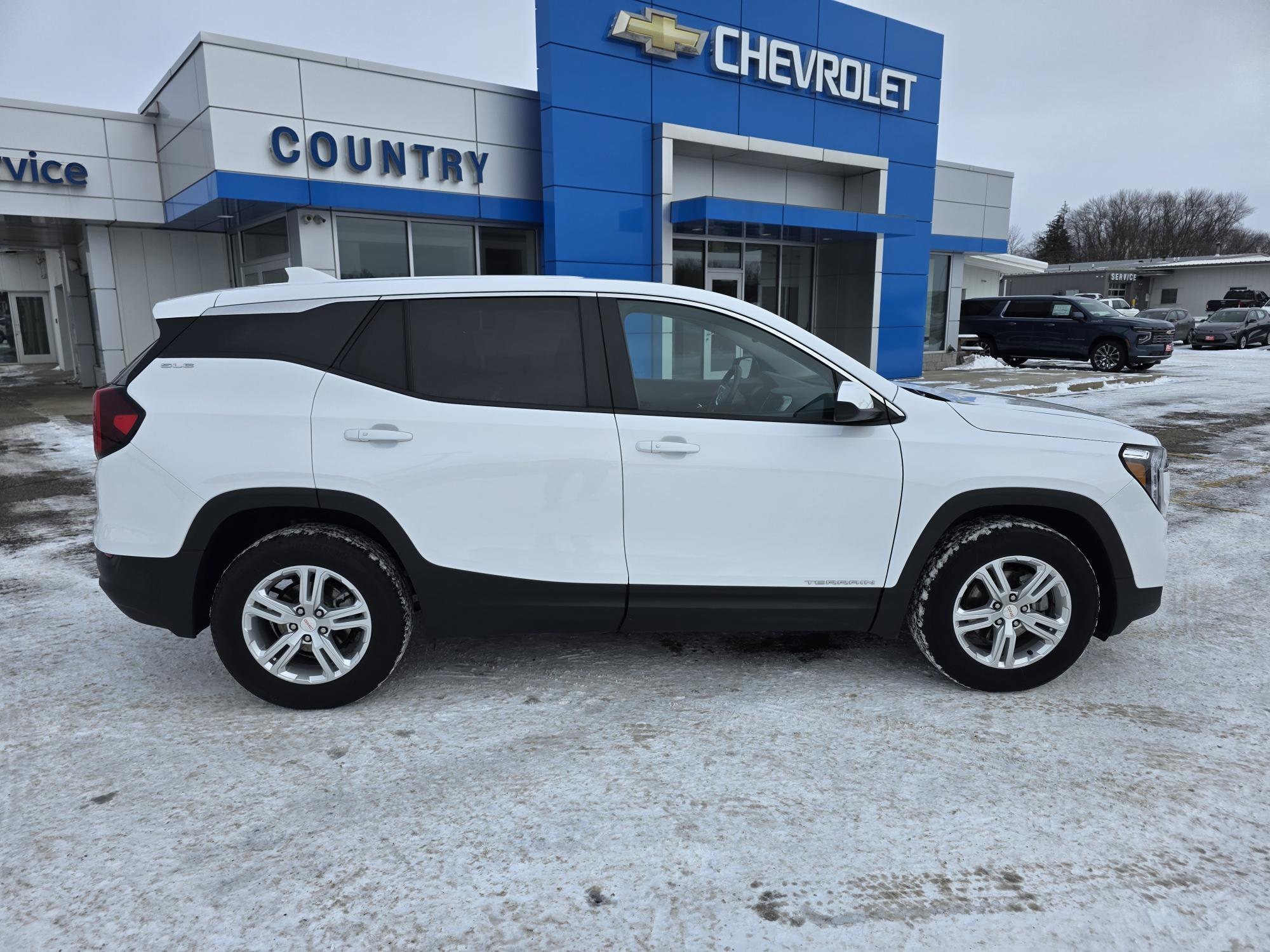 2024 GMC Terrain SLE - Photo 10