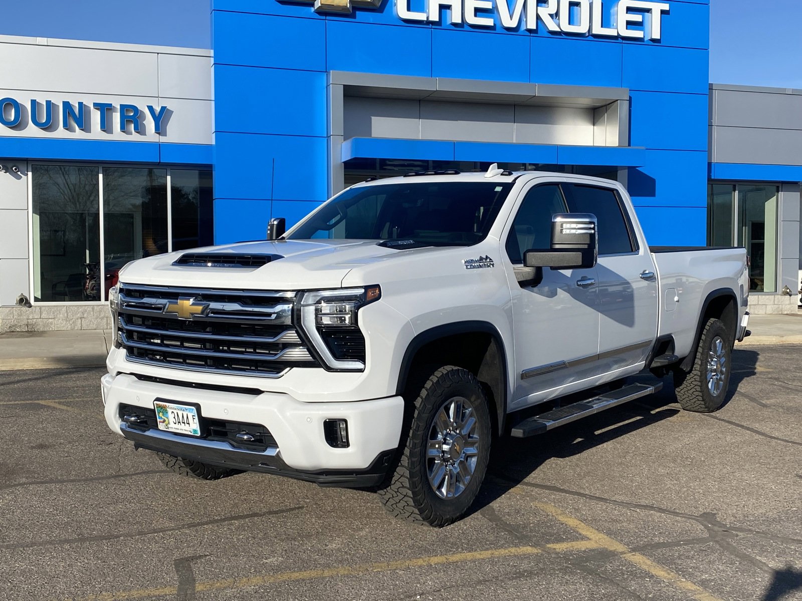 Used 2024 Chevrolet Silverado 3500HD High Country with VIN 1GC4YVEY4RF103163 for sale in Annandale, Minnesota