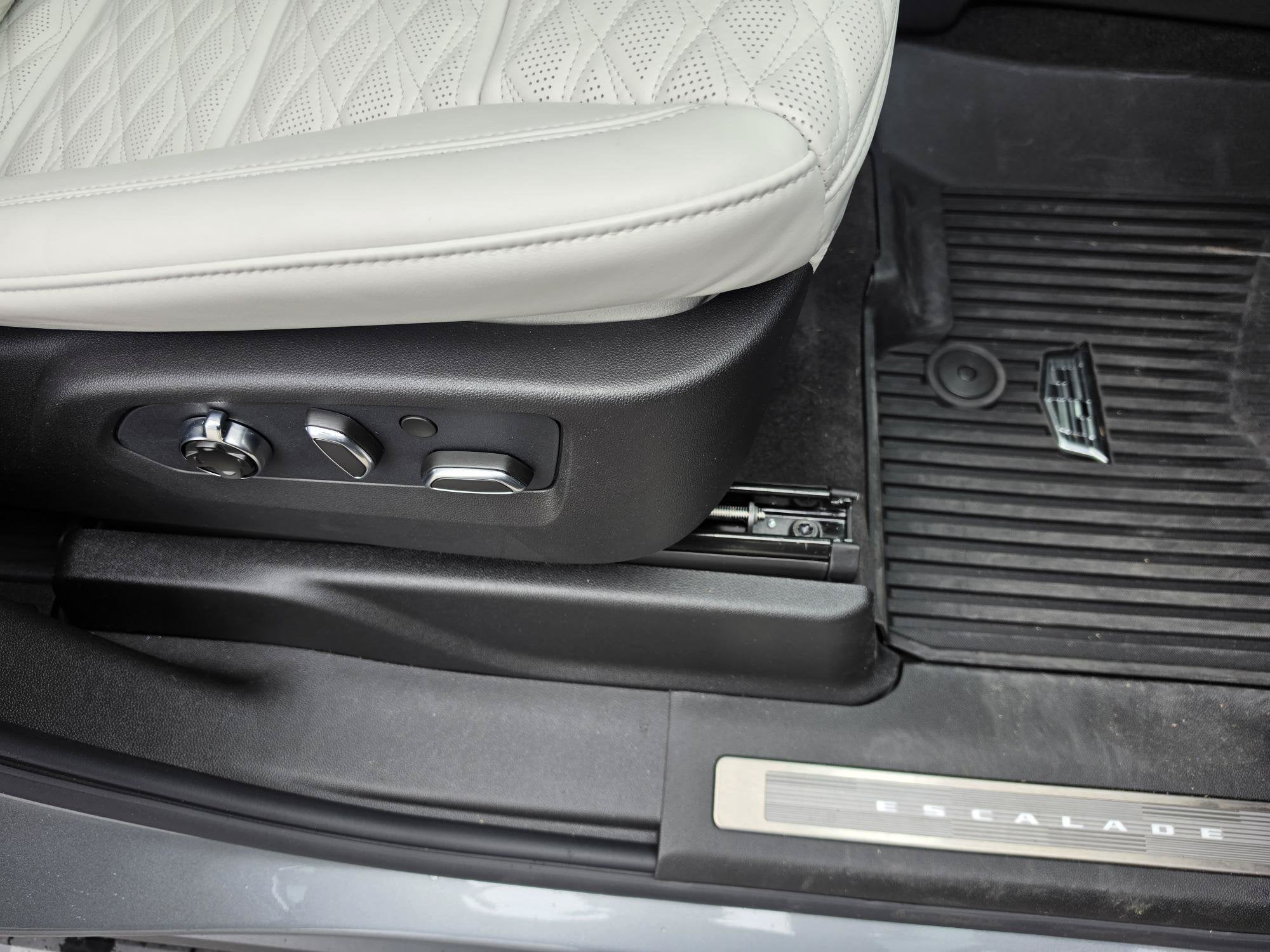 2026 Cadillac Escalade Platinum Sport - Photo 16