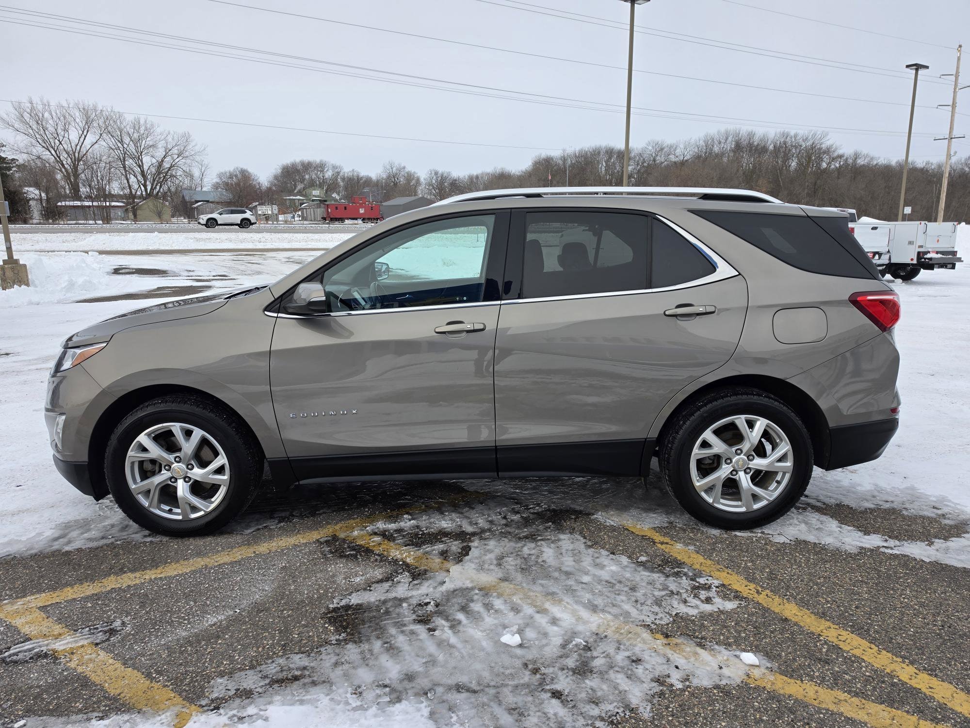 Used 2019 Chevrolet Equinox LT with VIN 3GNAXVEX0KS573616 for sale in Annandale, Minnesota