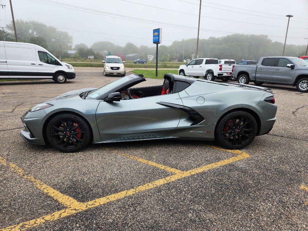 Used 2023 Chevrolet Corvette 2LT with VIN 1G1YB2D42P5107675 for sale in Annandale, MN