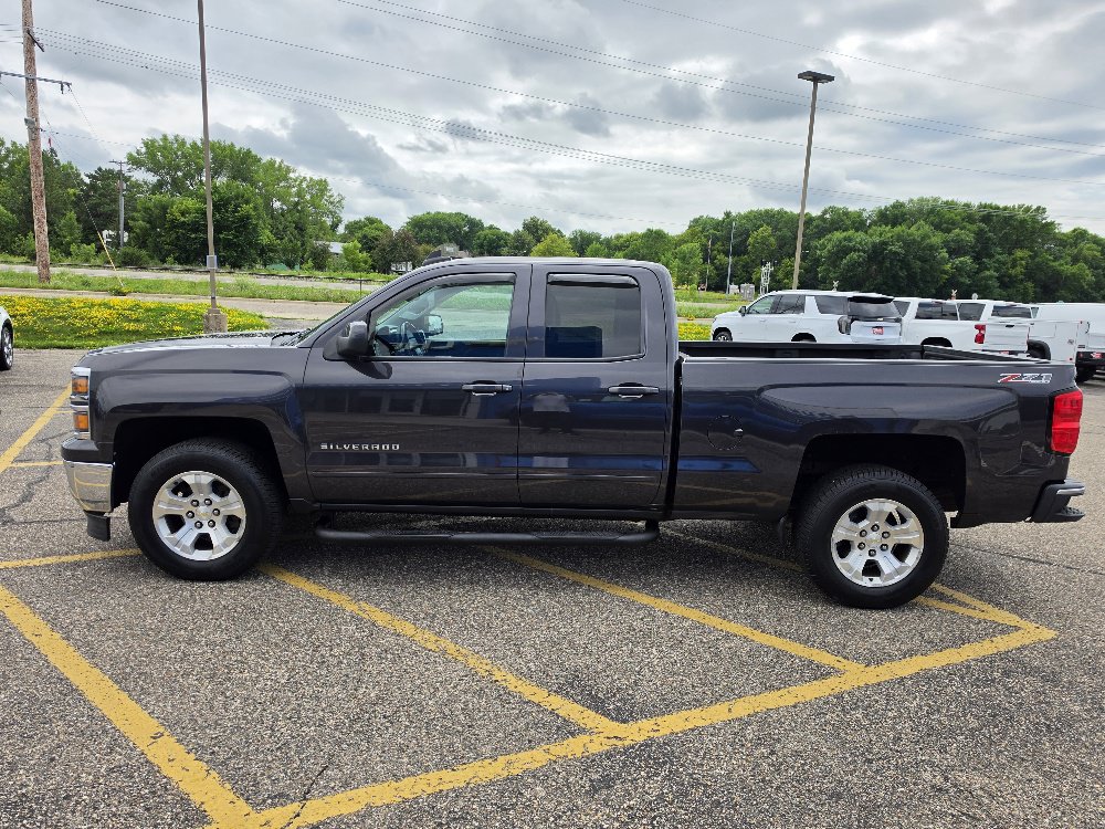 Used 2015 Chevrolet Silverado 1500 LT with VIN 1GCVKREC7FZ156919 for sale in Annandale, Minnesota