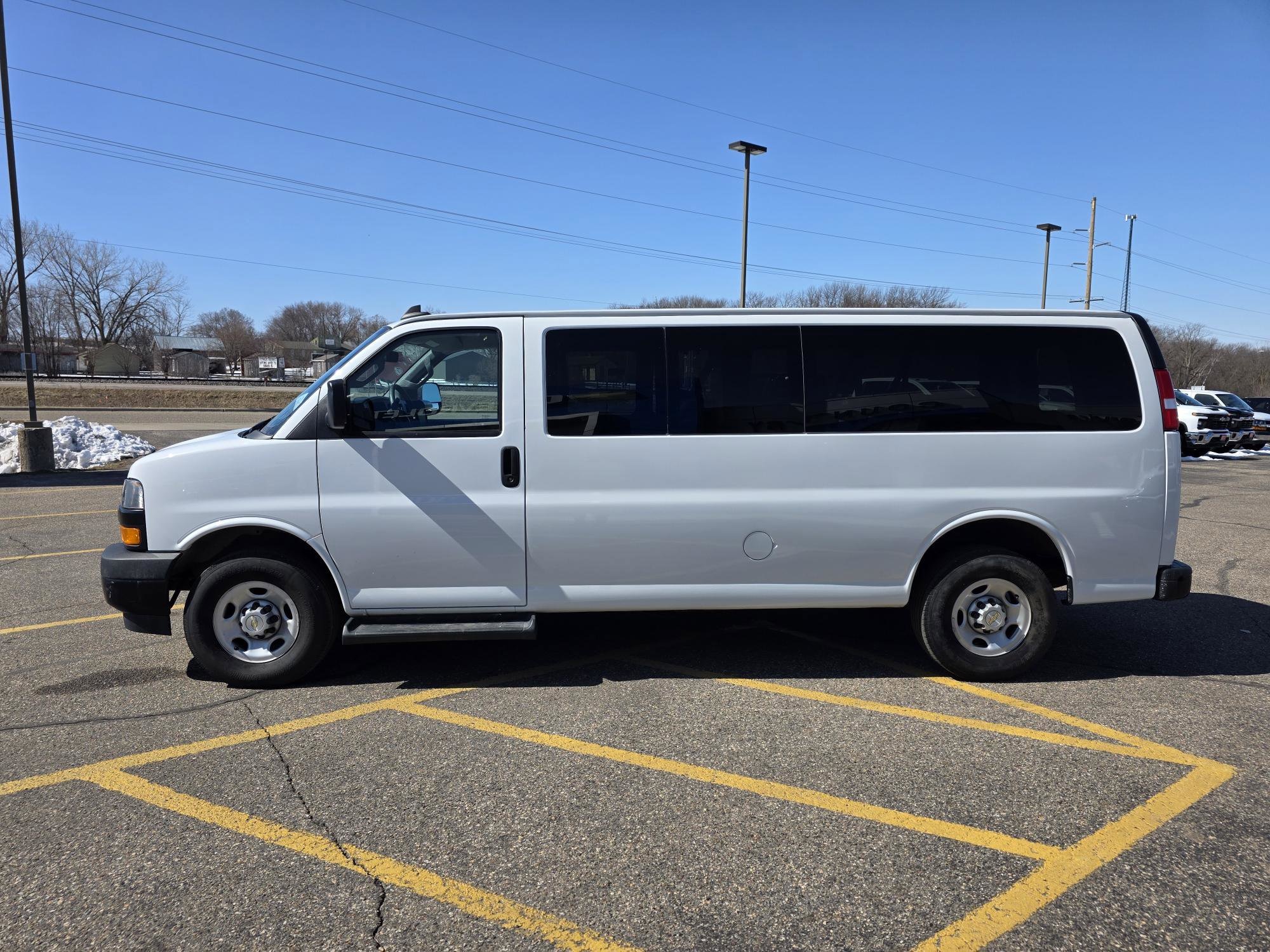 Used 2022 Chevrolet Express Passenger LS with VIN 1GAZGNF79N1252280 for sale in Annandale, MN