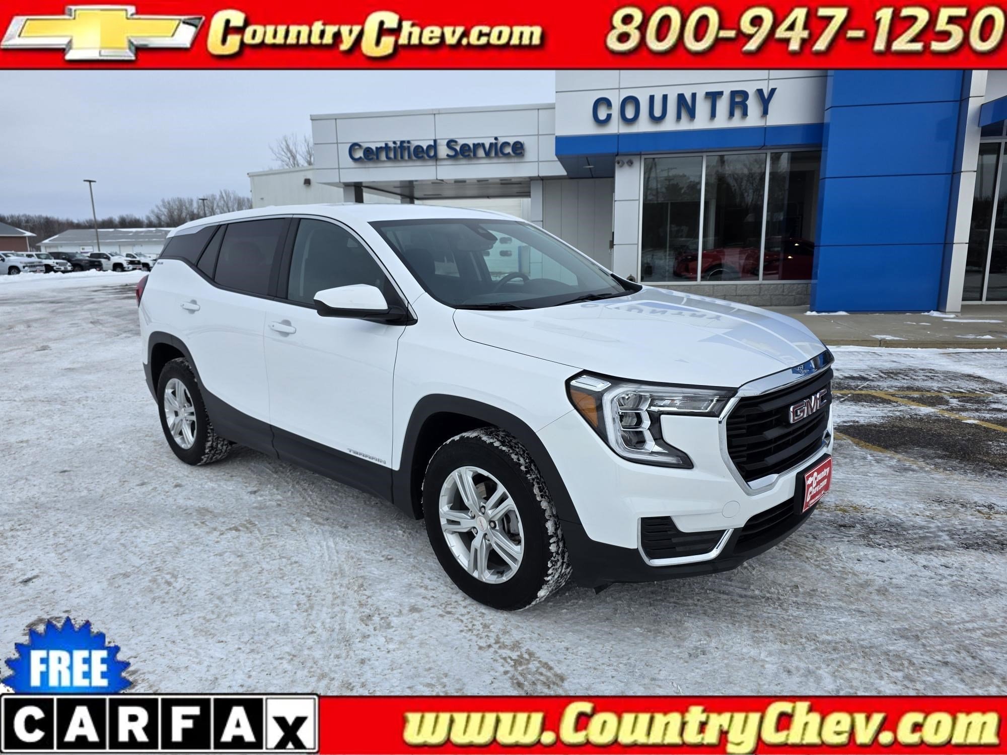 2024 GMC Terrain SLE's photo