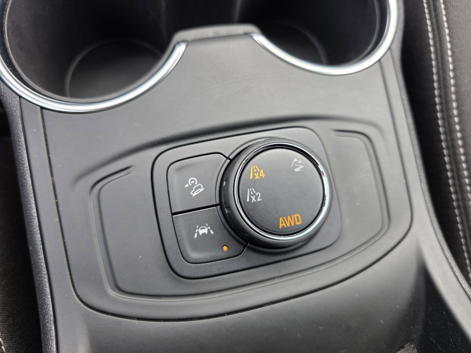 2024 GMC Terrain SLE - Photo 8