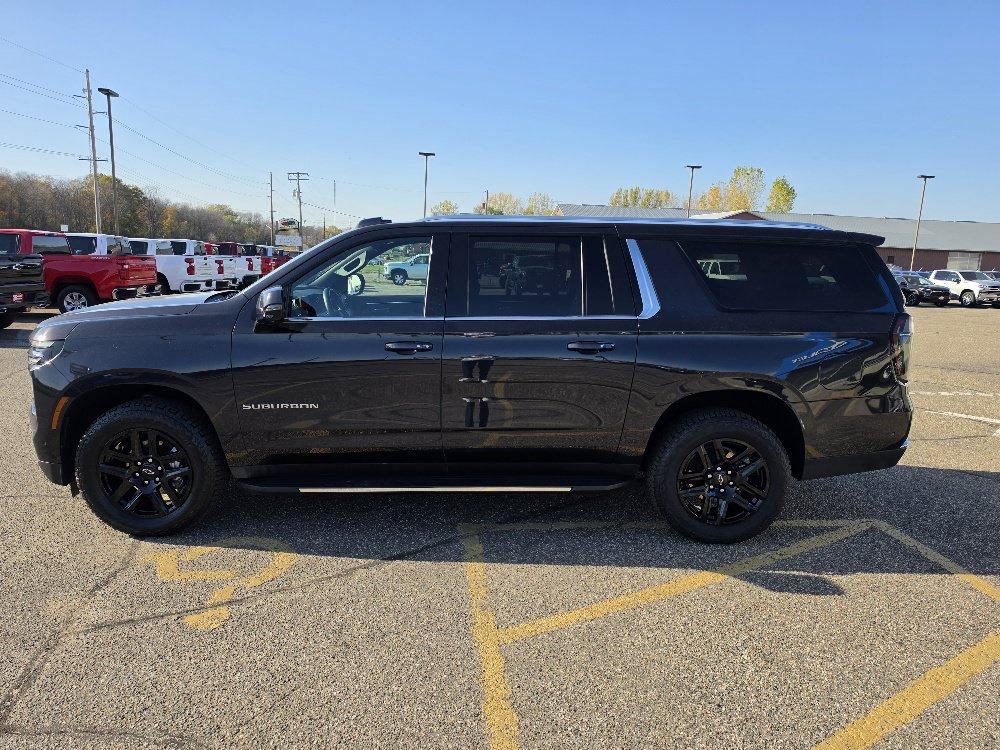 Used 2026 Chevrolet Suburban LT with VIN 1GNS6CKD6TR184022 for sale in Annandale, Minnesota