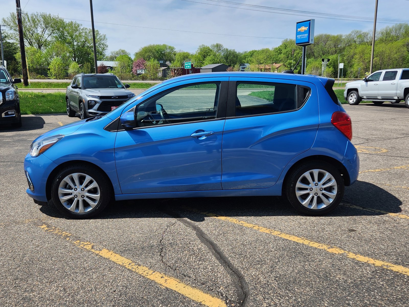 Used 2017 Chevrolet Spark 1LT with VIN KL8CD6SA8HC784246 for sale in Annandale, Minnesota