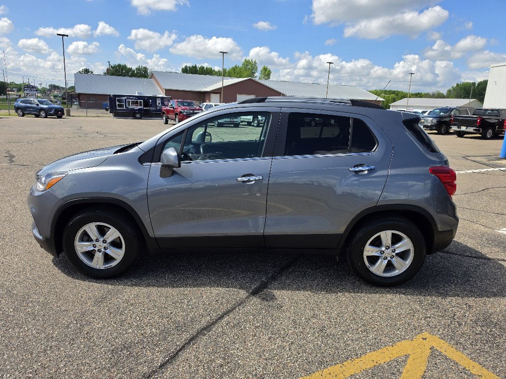 Used 2019 Chevrolet Trax LT with VIN KL7CJLSB2KB824659 for sale in Annandale, Minnesota