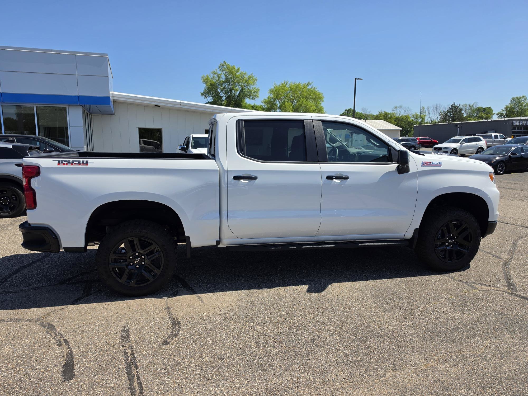 2026 Chevrolet Silverado 1500 LT Trail Boss - Photo 10