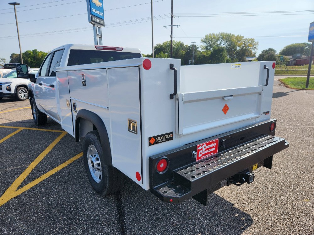 2024 Chevrolet Silverado 2500HD photo 3