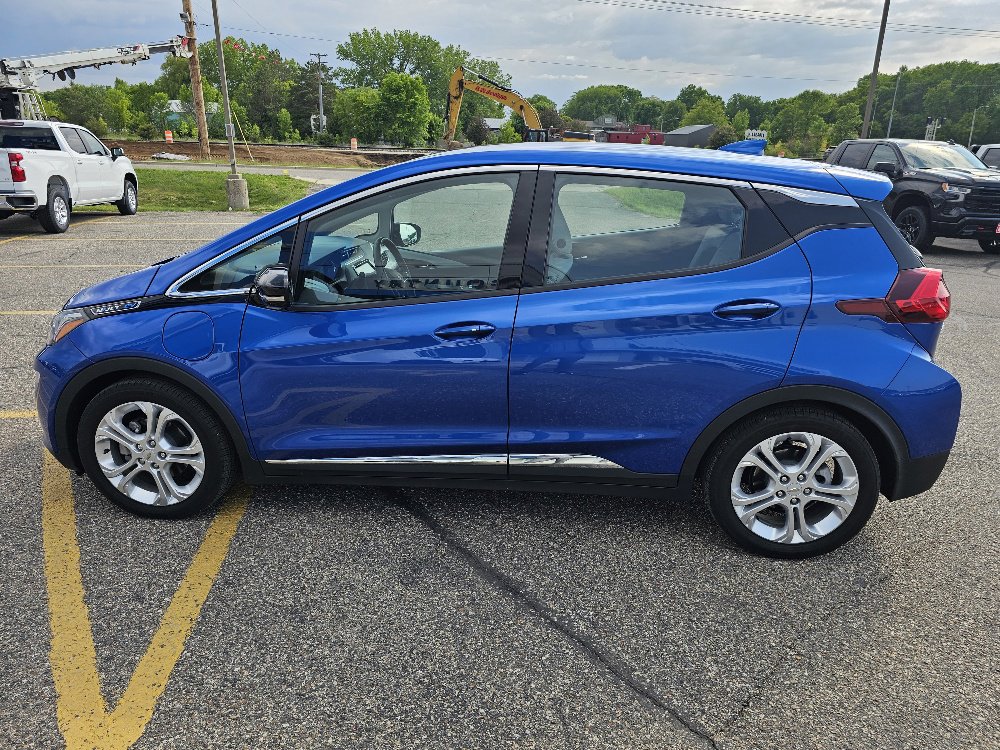 Used 2020 Chevrolet Bolt EV LT with VIN 1G1FY6S00L4146083 for sale in Annandale, Minnesota