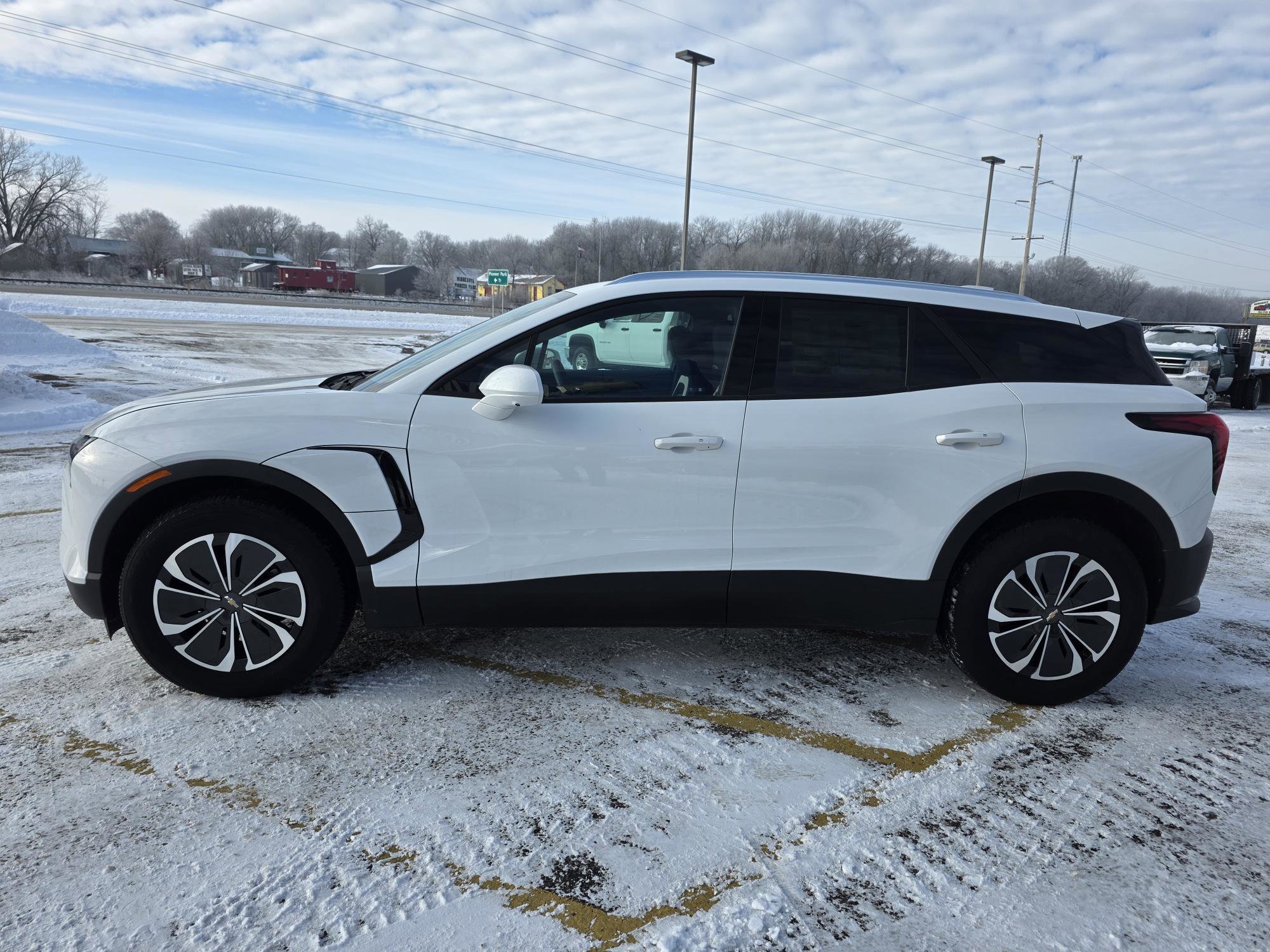 Used 2024 Chevrolet Blazer EV LT with VIN 3GNKDBRJ6RS258699 for sale in Annandale, Minnesota