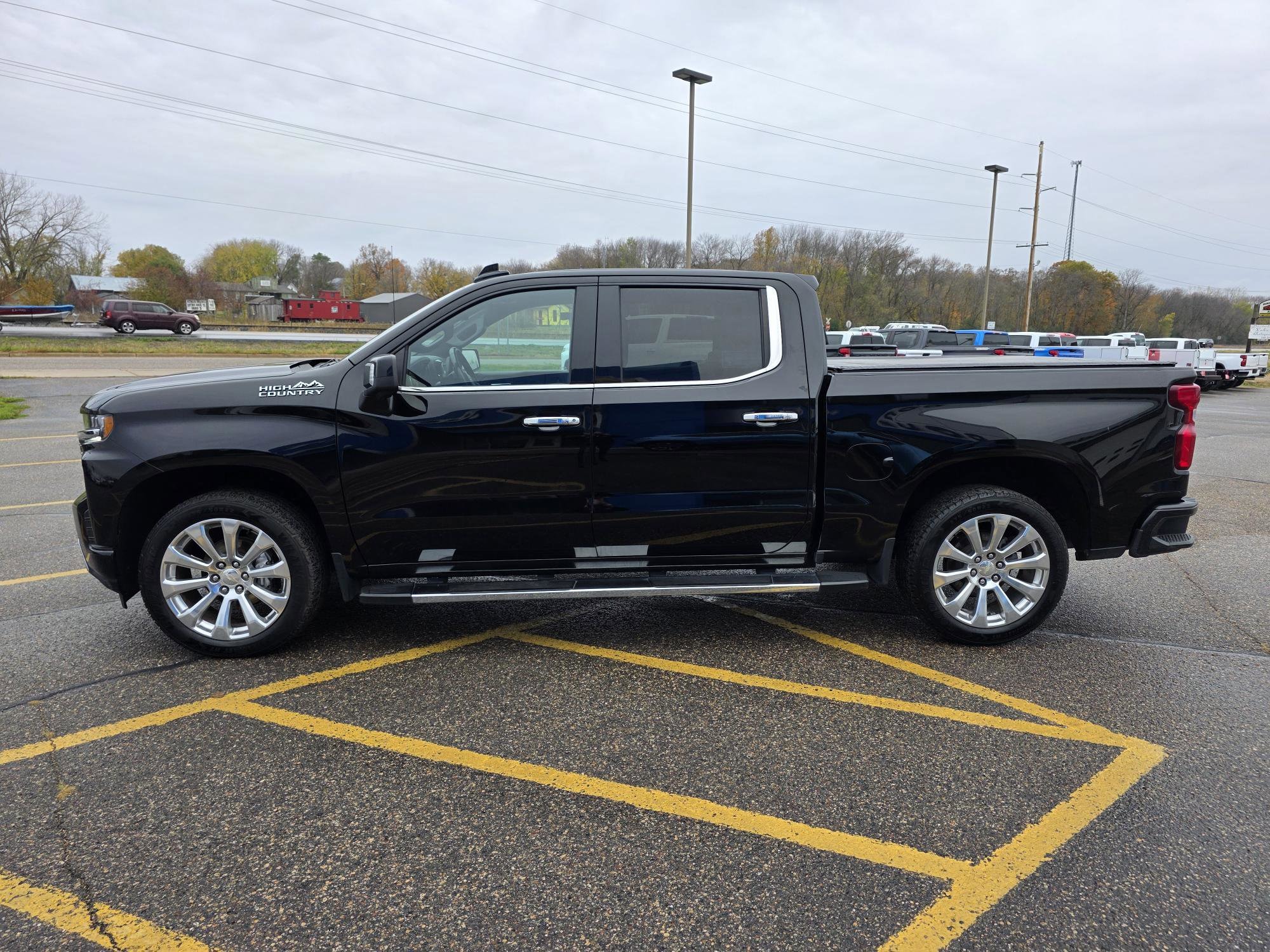 Used 2022 Chevrolet Silverado 1500 Limited High Country with VIN 1GCUYHED3NZ187404 for sale in Annandale, Minnesota