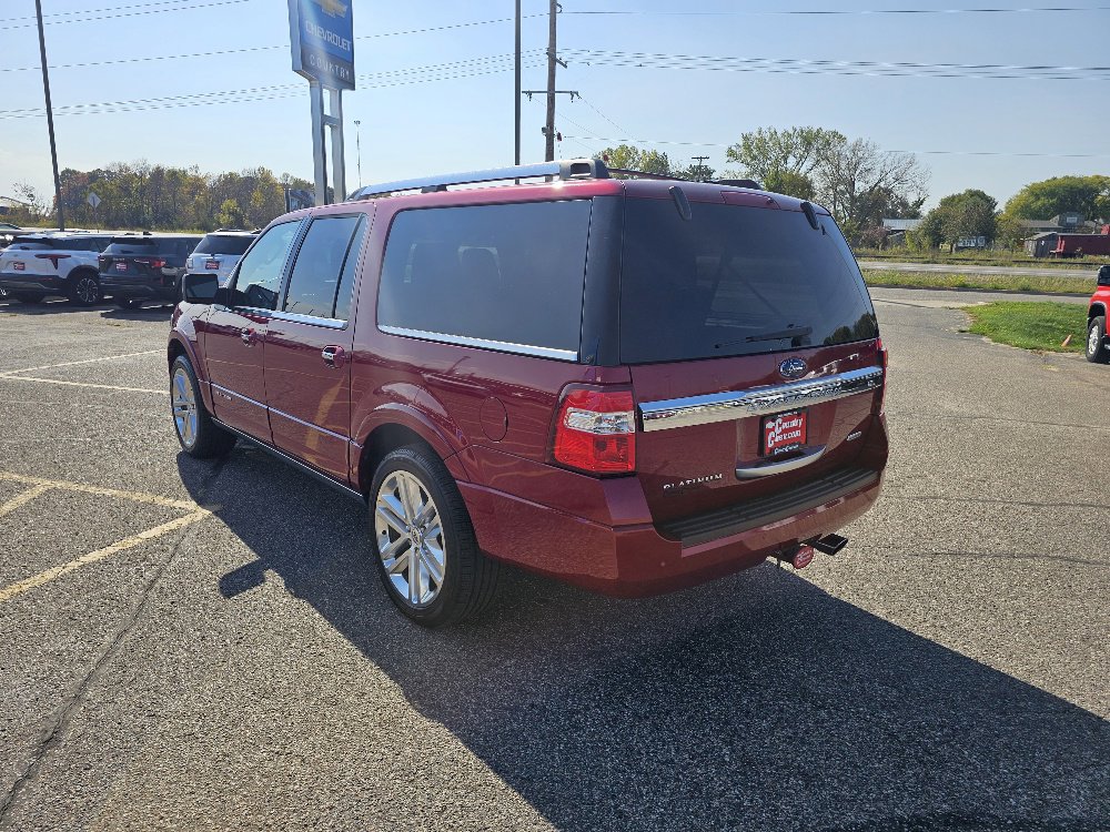 2017 Ford Expedition EL Platinum photo 3