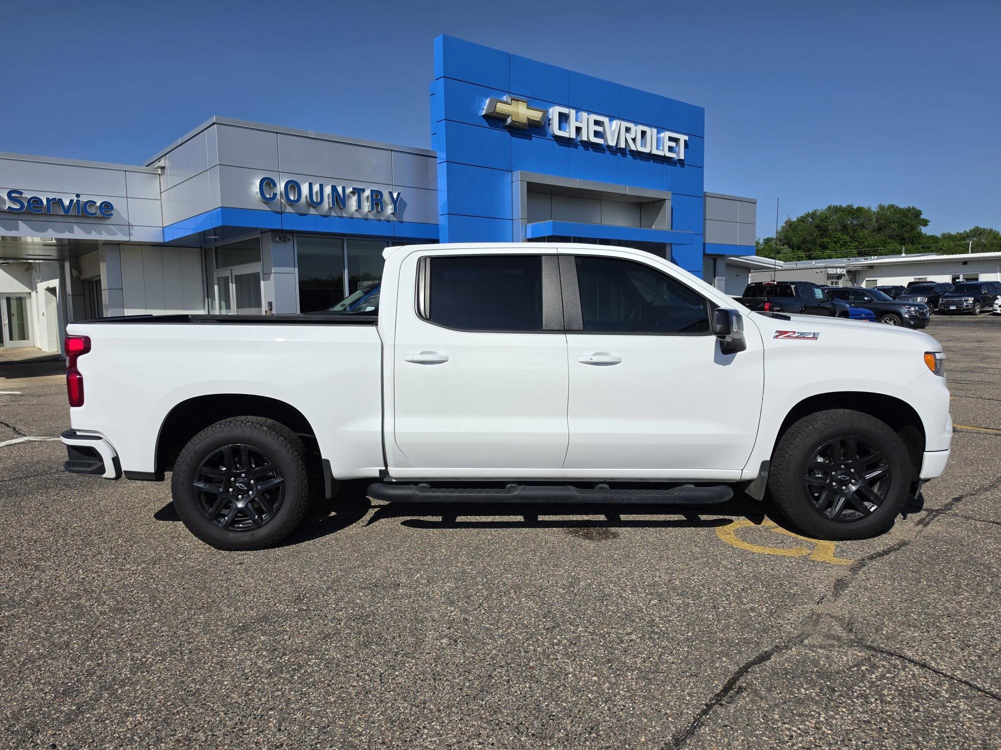 Used 2024 Chevrolet Silverado 1500 RST with VIN 2GCUDEED3R1185824 for sale in Annandale, Minnesota