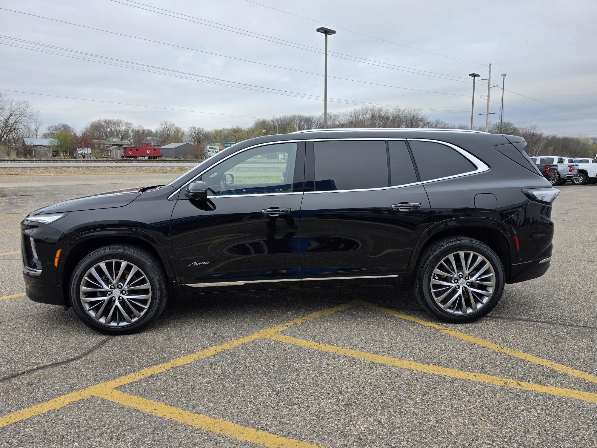 Used 2025 Buick Enclave Avenir with VIN 5GAEVCRS1SJ102130 for sale in Annandale, Minnesota